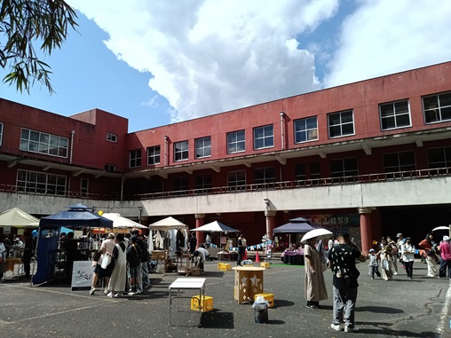 会場は青山クラブ